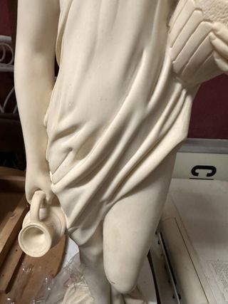 Escultura Clásica Grecorromana Mujer con Jarra