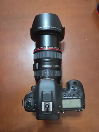 Cámara Canon EOS 7D Mark II + obj. canon 24-105mm