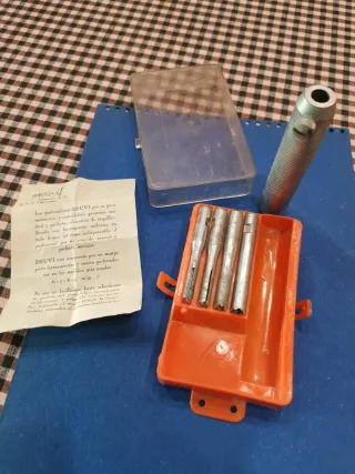 Perforadores Deuvi Vintage con 4 medidas