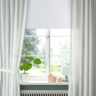 Cortinas Ikea blancas con alzapaños