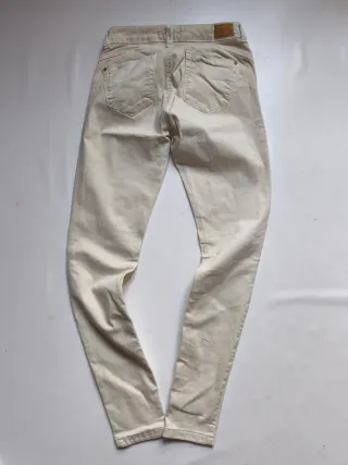 Pantalón largo beige