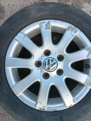 Llanta Volkswagen.  R15