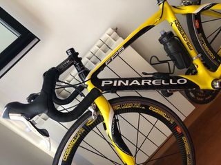 Bicicleta Pinarello Carbone Amarilla