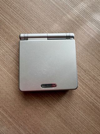 Nintendo Game Boy Advance SP Plata