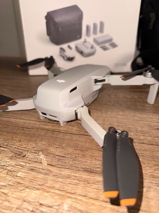 DJI Mini 2 Fly More Combo Drone