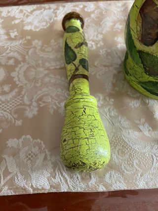 Mortaio in legno con decoupage