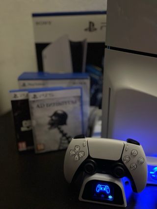 PS5 Slim 1TB + 2 Controller + Giochi