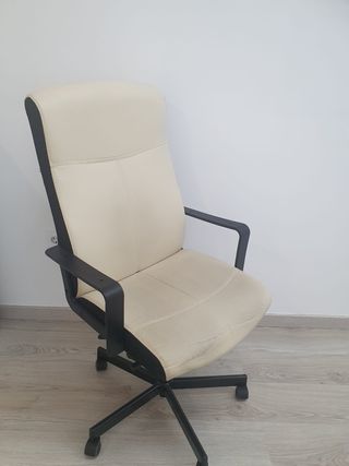 Silla de oficina/escritorio beige y negra