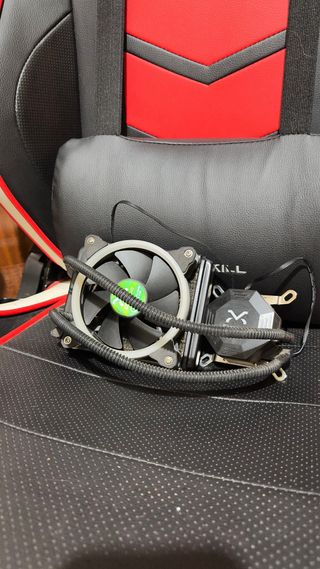 Ventiladores ARGB y Refrigeración Líquida – Varios