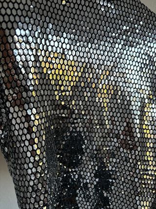 Top lentejuelas cuello alto