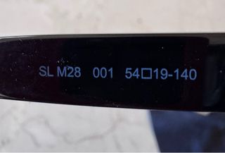 Gafas de sol Yves Saint Laurent negras