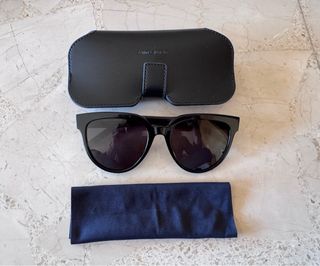 Gafas de sol Yves Saint Laurent negras