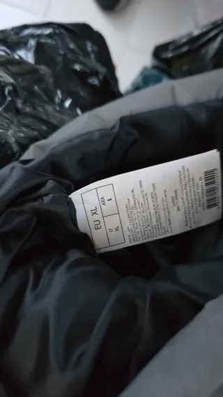 Chaqueta fluorescente gris