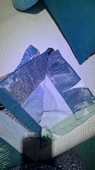 Funda cojín y edredón azul/gris,cortina y visillos