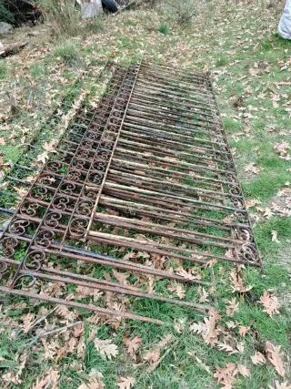 Rejas de hierro forjado artístico.