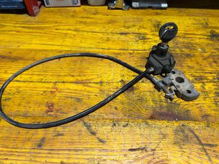 Cerradura de asiento Gasgás wild