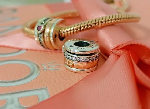 Charm Solitario I LOVE You.