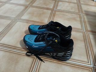 Nike TN Air Max Zapatillas Negras y Azules