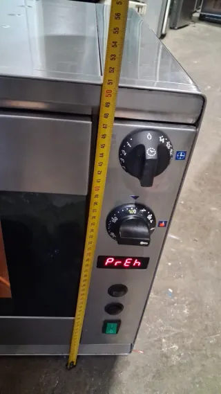 Horno Baguetero Smeg 6 bandejas