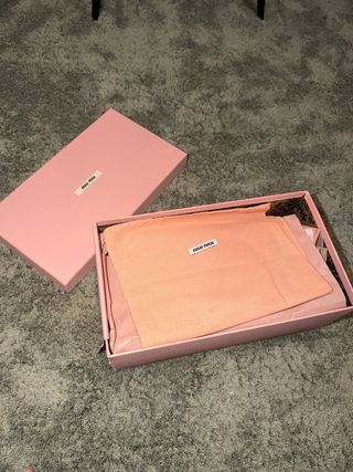 Stivali in charol bordeaux Miu Miu taglia 38