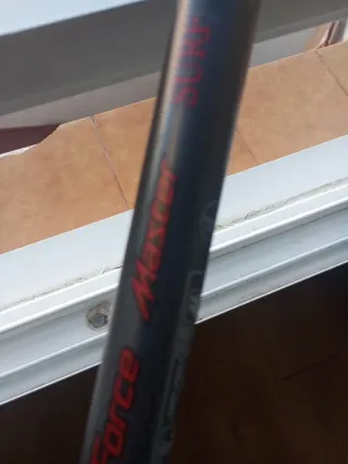 Caña de Carbono Surfcasting con Carrete