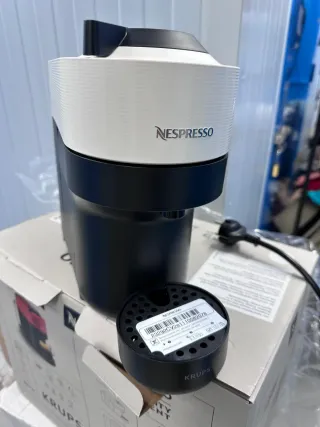 Cafetera Nespresso Vertuo Pop Krups sin estrenar