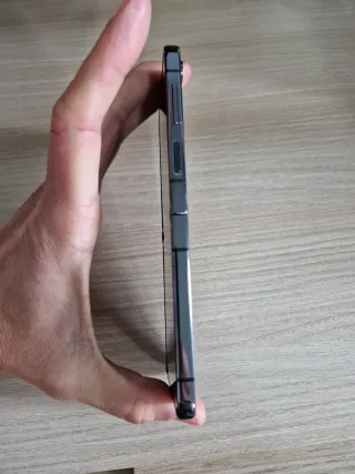 Samsung Galaxy Z Flip5 completamente nuovo