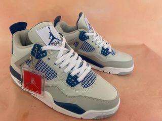Air Jordan 4 Military Blue