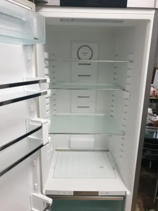 Nevera Liebherr 1.85m x 60cm