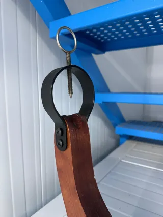 Jamonero de madera y metal