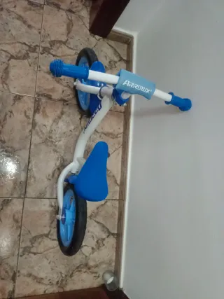 Bicicleta de equilibrio infantil