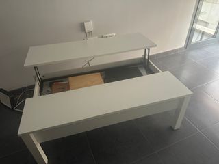 URGE VENDER! Mesa elevable blanca de madera