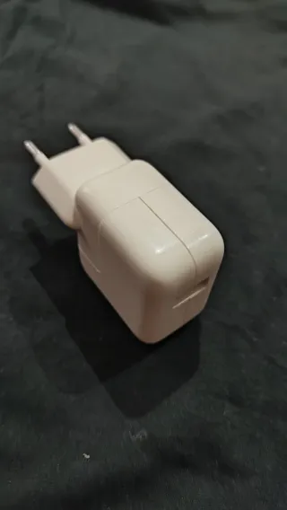 Cargador Apple 10W USB Power Adapter