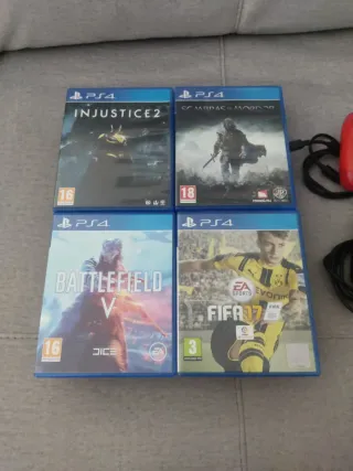 Pack PS4 Negra + 2 Mandos + 4 Juegos