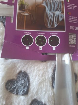 Manta Corazones Suave Brilla Oscuridad 127x152.5cm