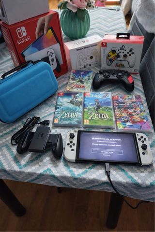 Nintendo Switch OLED + Juegos + Mandos