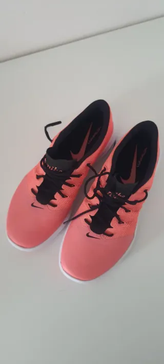 Tênis Nike Feminino Rosa e Branco Novos