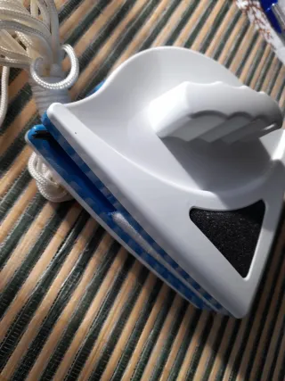 Limpiacristales magnético para ventanas