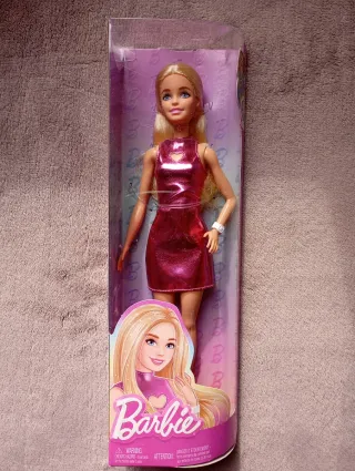 Barbie fashionista 230 mattel