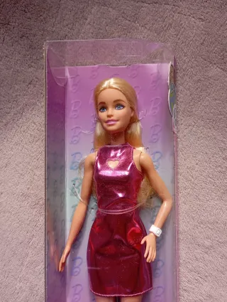 Barbie fashionista 230 mattel