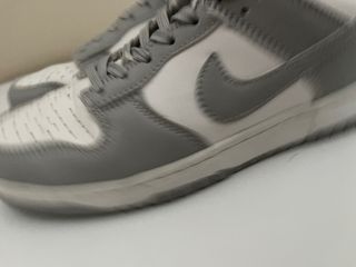 Nike Dunk Low Gris y Blanco