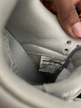 Nike Dunk Low Gris y Blanco