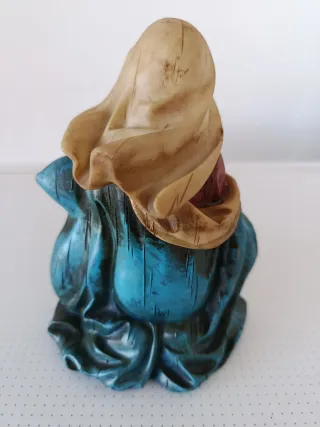 Vergine Maria per il presepe di Natale