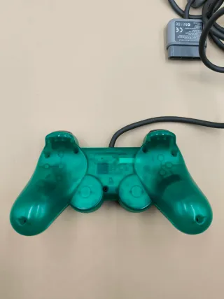 Console PlayStation 1 con accessori