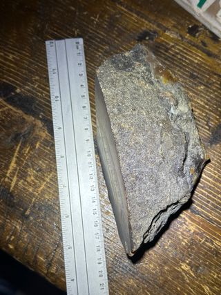 Agata grezza 1,145 kg