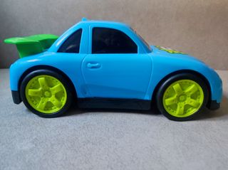 Coche de carreras grande en azul para niños