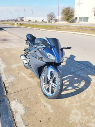 Yamaha YZF 125cc 4T Moto