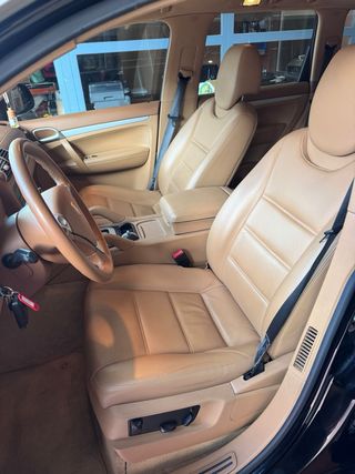 Cayenne UNICO DUEÑO ! LIBRO EN PORSCHE