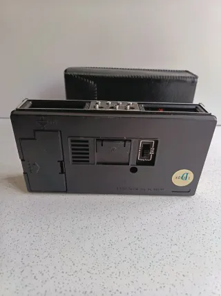 Radio Despertador Auritone Quartz 3 Band