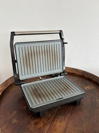 Cecotec Parrilla Eléctrica Rock'nGrill 1000